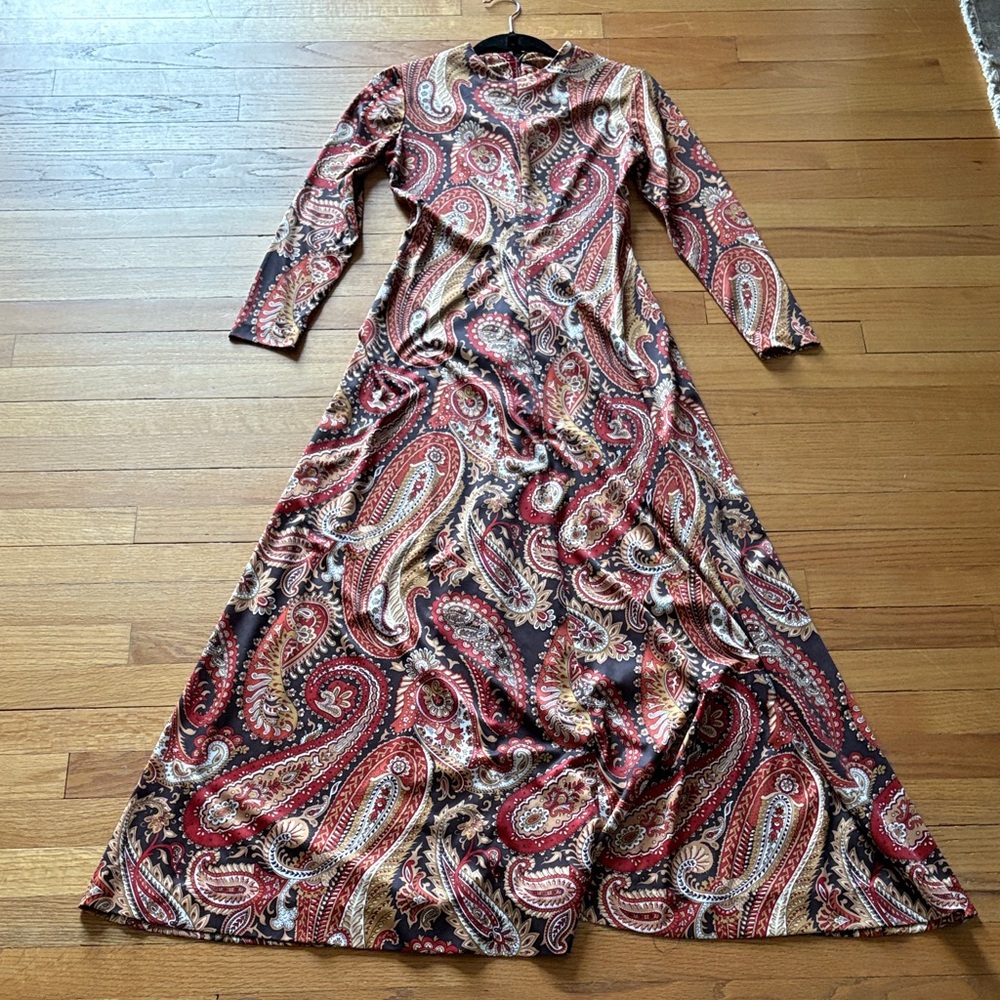 vintage Avon paisley long sleeve maxi dress